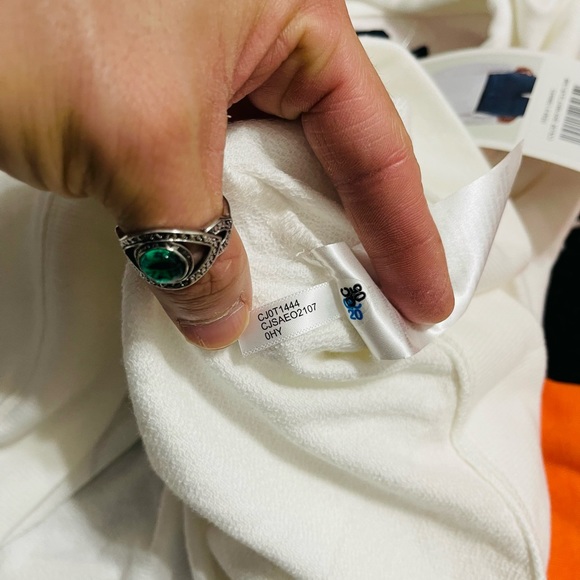 NWT Women’s Size Small Calvin Klein Jeans Cropped Logo Print Hoodie White/Silver - Picture 13 of 13